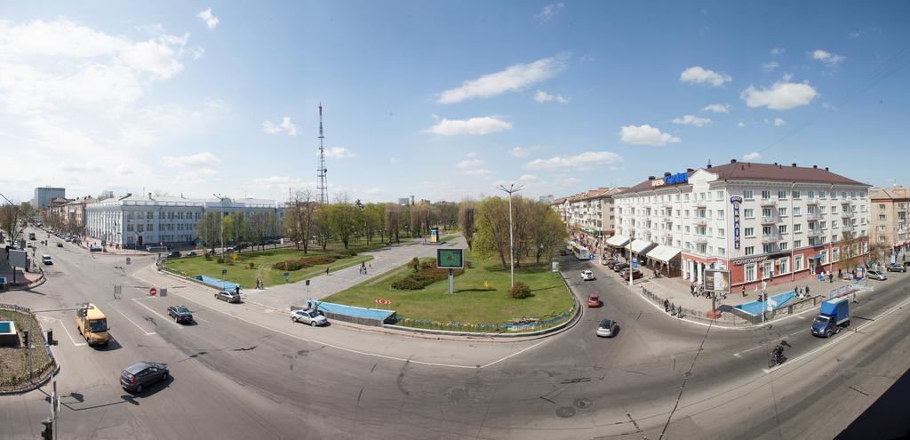 Apart-Hotel Parasolka Chernihiv Exterior photo